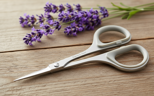 Stick- / Häkel- / Nähschere mit Soft-Touch-Griff